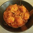 鶏団子とシメジの和風トマト煮
