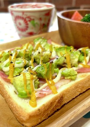 アボカドとベーコンのハニマストースト-レシピのメイン写真