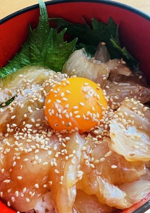 冷凍庫に眠っていたヒラメで丼-レシピのメイン写真