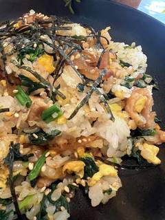 お赤飯でチャーハン by おまめさん 【クックパッド】 簡単