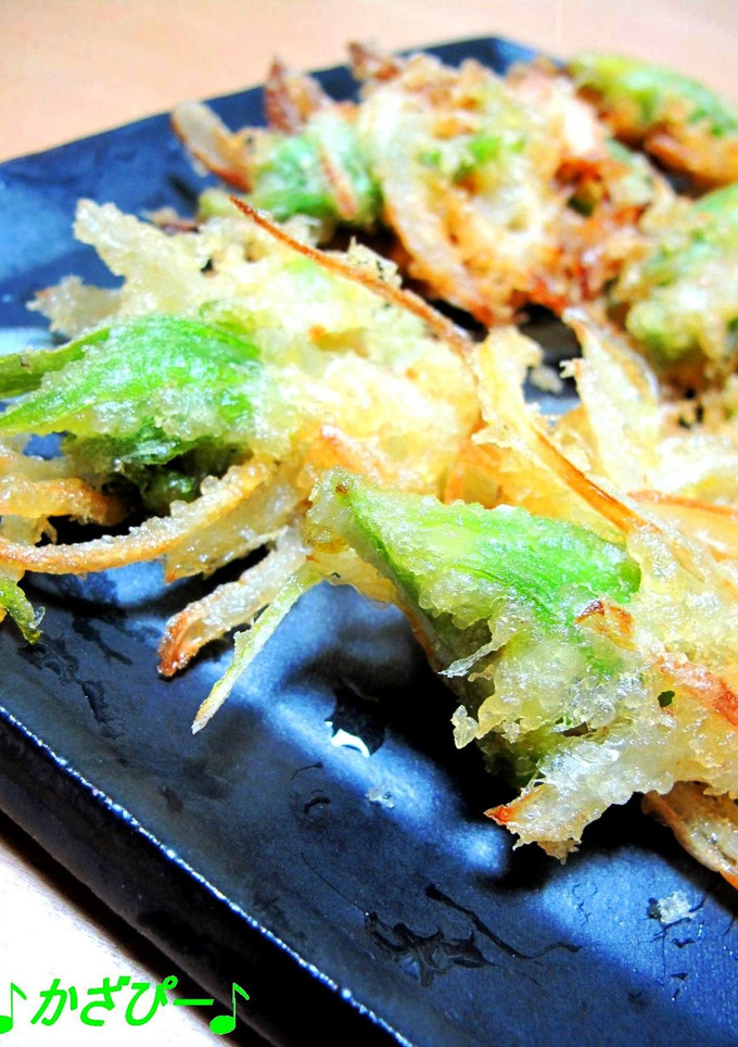 ほろ苦♪ふきのとうと玉ねぎのかき揚げ-レシピのメイン写真