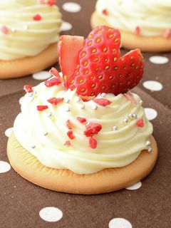 フィラクリームチーズを絞って簡単デザート-レシピのメイン写真