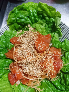 特売の刺身でポキ丼風〜タレ我流です-レシピのメイン写真