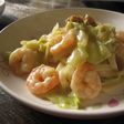 エビとキャベツのクリーミーうどん♪