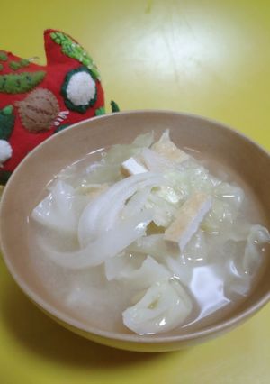 キャベツと玉ねぎのみそ汁-レシピのメイン写真