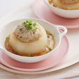 まるごと新玉ねぎの肉詰め