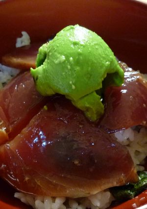 かつおの漬け丼アボカド添え-レシピのメイン写真