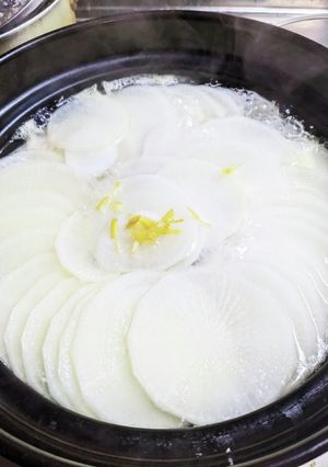 大根一本使い切り♡ひらひら大根スープ-レシピのメイン写真