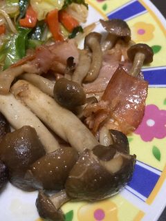 ブナシメジとハムのバター炒め-レシピのメイン写真