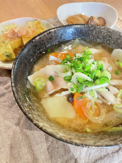 余り野菜で♪ほっこり豚汁。-レシピのメイン写真