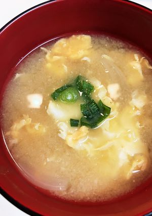 味噌汁③玉ねぎとたまご-レシピのメイン写真