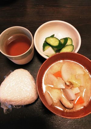 野菜たっぷり豚汁-レシピのメイン写真
