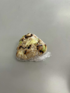 枝豆塩昆布チーズオートミールおにぎり-レシピのメイン写真