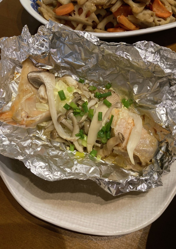 鮭のホイル焼き☆玉ねぎマヨのっけ-レシピのメイン写真