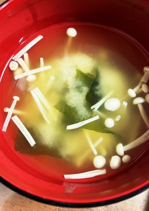 味噌汁④わかめとえのき-レシピのメイン写真
