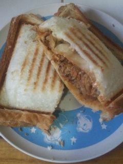 ホット豚キムチーズサンド-レシピのメイン写真