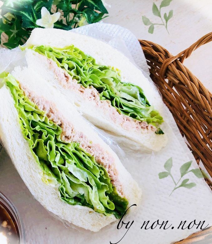 レタスいっぱい♪ボリュームツナマヨサンド by のん♪♪のん