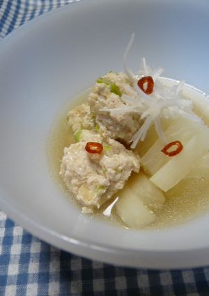 ナンプラーで鶏団子と大根の煮物-レシピのメイン写真