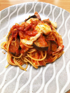 ナスとベーコンとトマトとチーズのパスタ-レシピのメイン写真