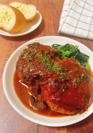 豆腐でふわふわ！煮込みハンバーグ-レシピのメイン写真