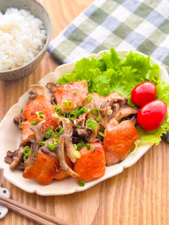 鮭と舞茸の白だしバター♩-レシピのメイン写真