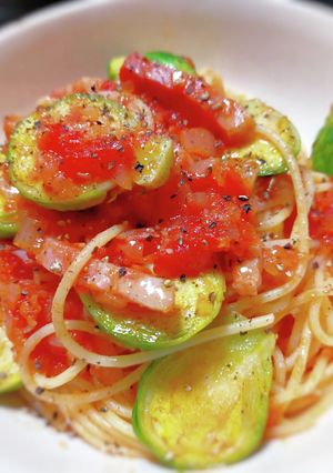 芽キャベツとベーコンのトマトソースパスタ-レシピのメイン写真