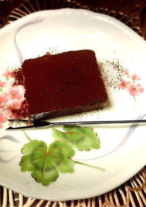 超簡単！材料4つ生チョコチーズケーキ-レシピのメイン写真