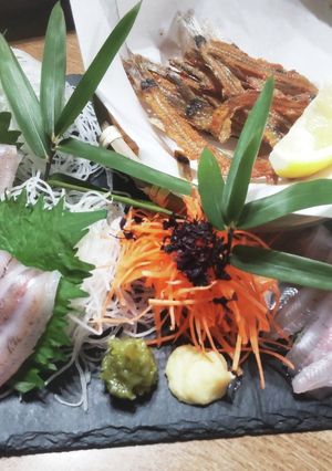 新鮮!メヒカリお造り(ついでに)骨煎餅-レシピのメイン写真
