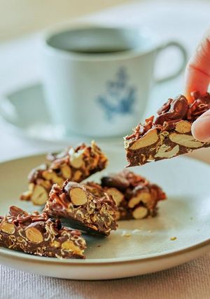 バレンタインに♡ミールクランチチョコ-レシピのメイン写真