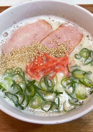 低脂肪乳＆うまかっちゃんでミルクラーメン-レシピのメイン写真