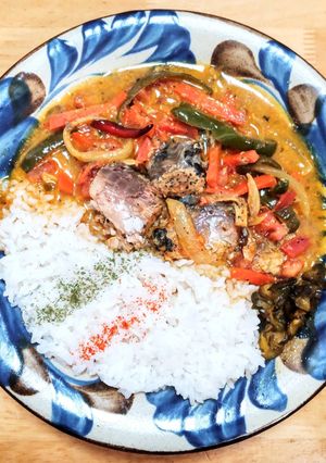 サバ缶とトマトとヨーグルトのカレー-レシピのメイン写真