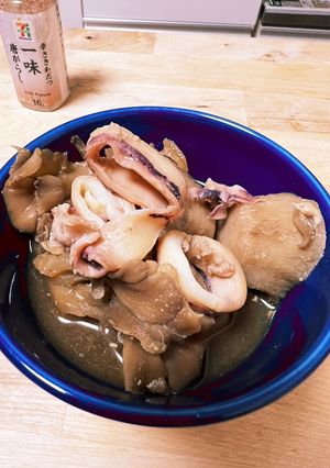 冷凍里芋と超絶っ！柔らかヤリイカの煮物-レシピのメイン写真