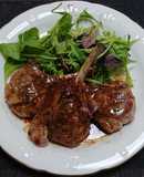 簡単ソースで、骨付きラム肉のソテー
