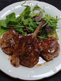 簡単ソースで、骨付きラム肉のソテー-レシピのメイン写真