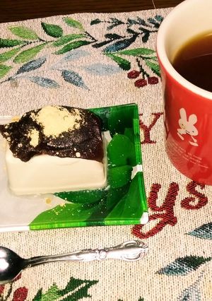豆腐に餡子ときな粉on！-レシピのメイン写真
