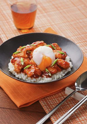ヤンニョムチキン風丼-レシピのメイン写真