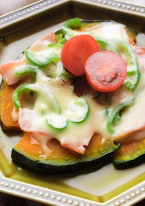 【副菜】レンジで☆かぼちゃのチーズピザ-レシピのメイン写真