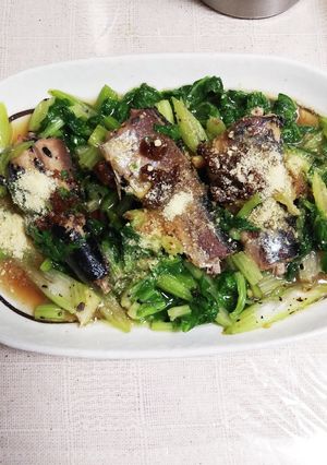 セロリの葉っぱ&オイルサーディン-レシピのメイン写真