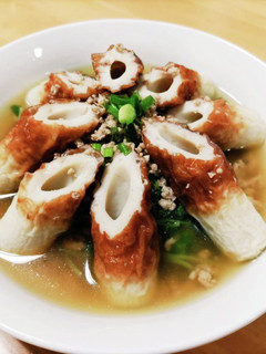 豆苗とそぼろの竹輪フラワー-レシピのメイン写真