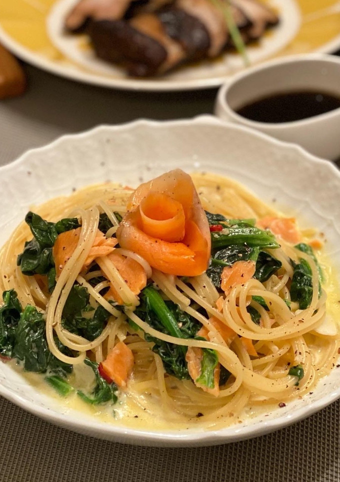 サーモンとほうれん草のクリームパスタ-レシピのメイン写真