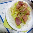 厚切ベーコン&春キャベツのカフェ丼