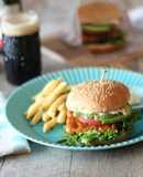 テンペとアボカドの照り焼きバーガー