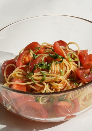 完熟トマトのドレッシングで作る冷製パスタ-レシピのメイン写真