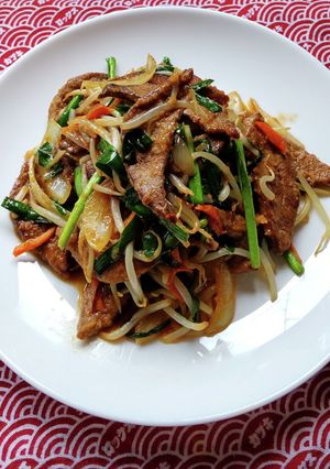 ほんのりカレー風味のレバニラ炒め♪-レシピのメイン写真