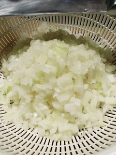 目が痛くならない玉ねぎのみじん切り-レシピのメイン写真