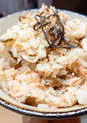 鮭と大豆のたんぱく質たっぷり炊き込みご飯-レシピのメイン写真