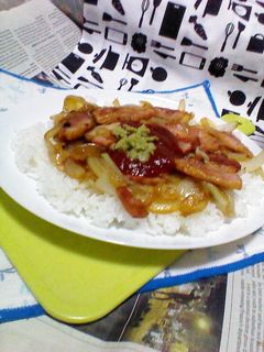 厚切ベーコン&玉ねぎ炒めのカフェ丼-レシピのメイン写真