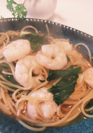 ワンパン！ほうれん草と海老のスープパスタ-レシピのメイン写真