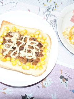 さばの味噌煮缶のコーンマヨトースト-レシピのメイン写真