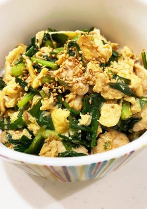 ニラ玉春菊と鶏の塩麹炒め〜中華風〜-レシピのメイン写真